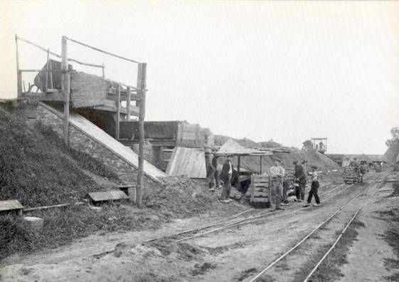 1917, droogrekken steenfabriek Erlecom